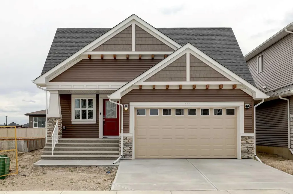 351 Baywater Common SW Airdrie AB T4B0A7