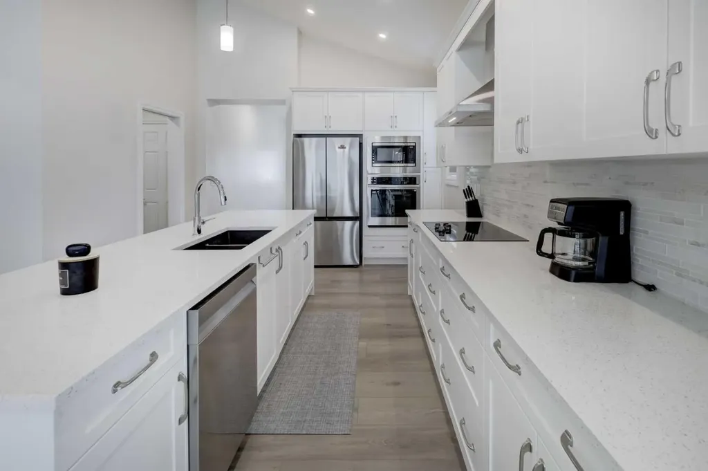351 Baywater Common SW Airdrie AB T4B0A7