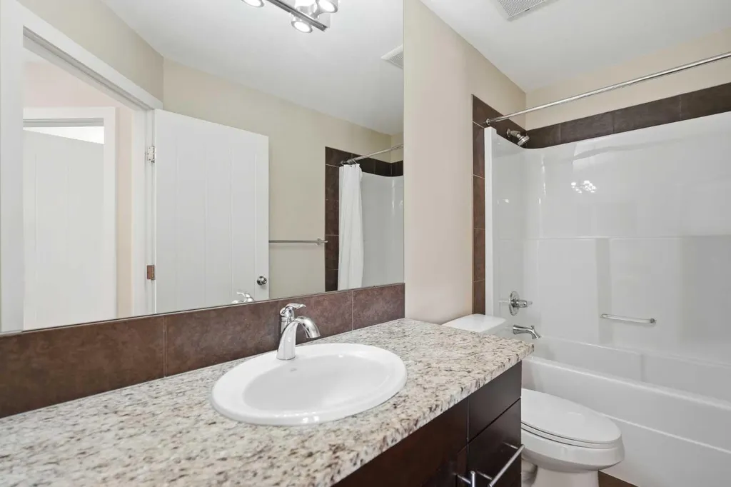431 Quarry Villas SE Calgary AB T2C 5K1