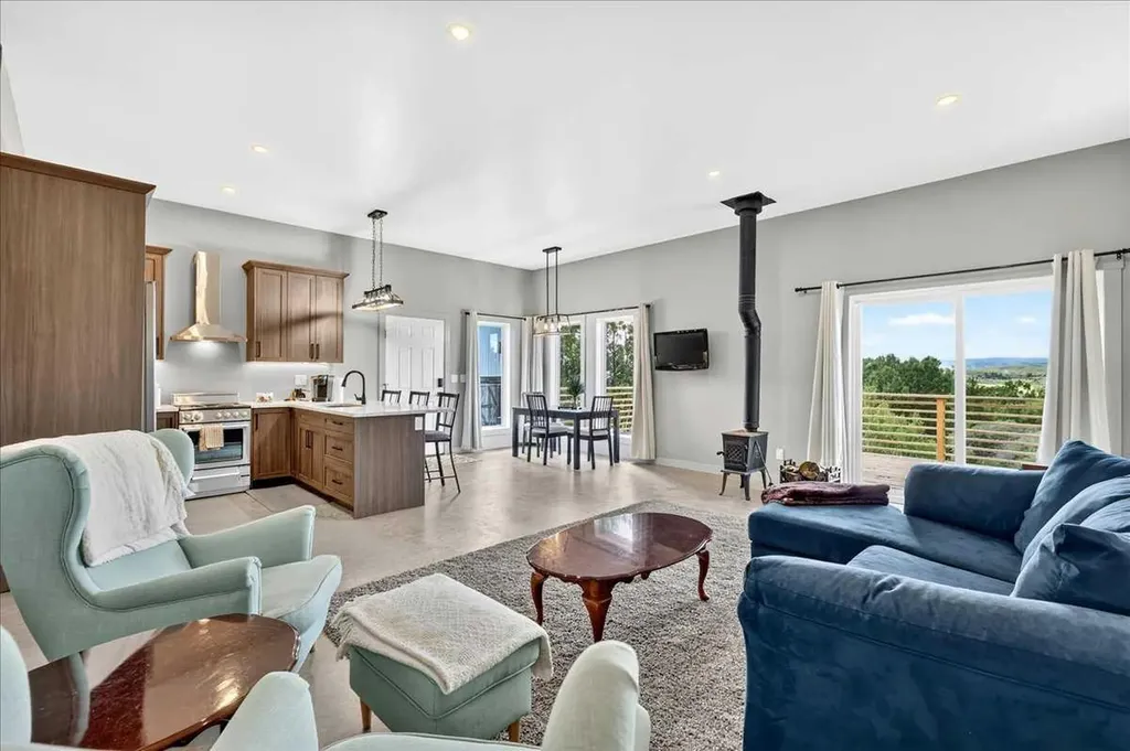 161194 538 Avenue W Rural Foothills County AB T0L 1H0