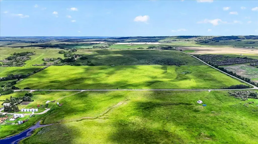 161194 538 Avenue W Rural Foothills County AB T0L 1H0