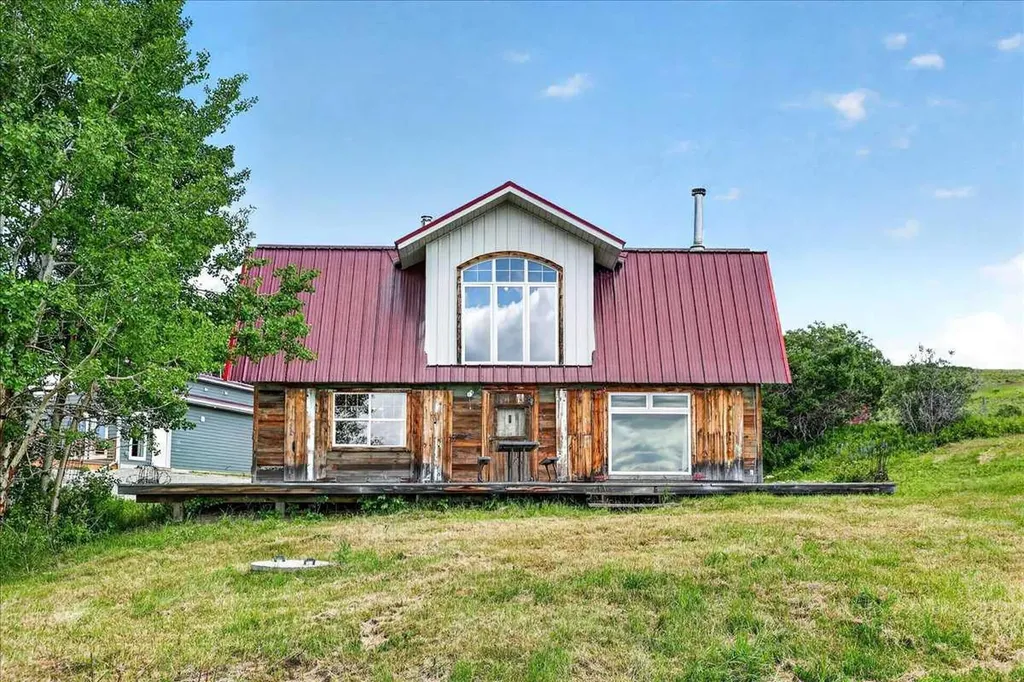 161194 538 Avenue W Rural Foothills County AB T0L 1H0