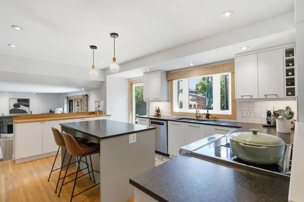 12412 Lake Christina Road SE Calgary AB T2J 3R8