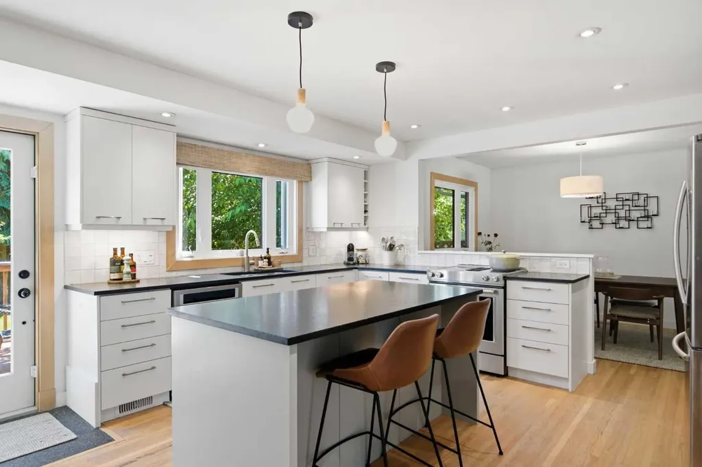 12412 Lake Christina Road SE Calgary AB T2J 3R8