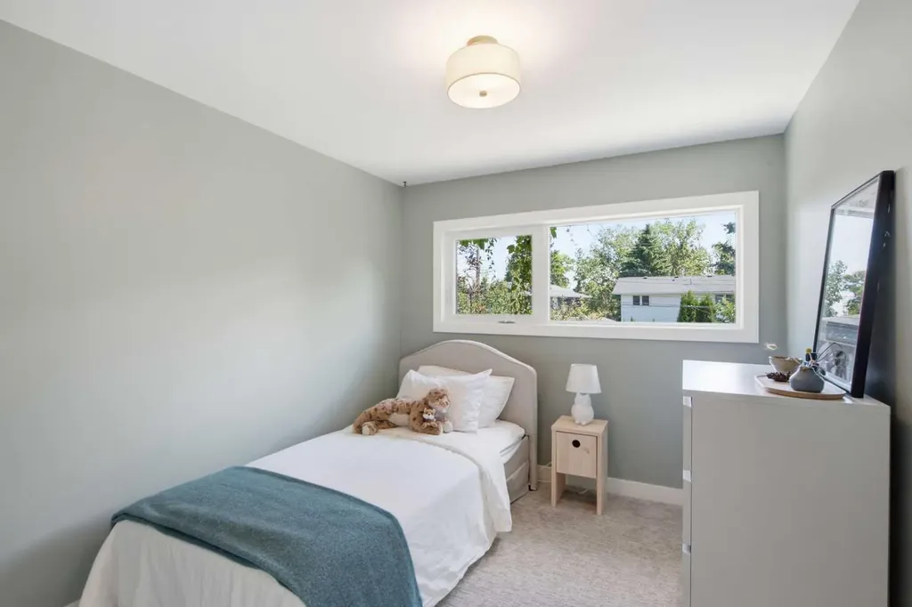12412 Lake Christina Road SE Calgary AB T2J 3R8