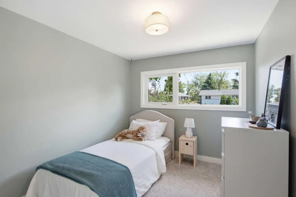 12412 Lake Christina Road SE Calgary AB T2J 3R8