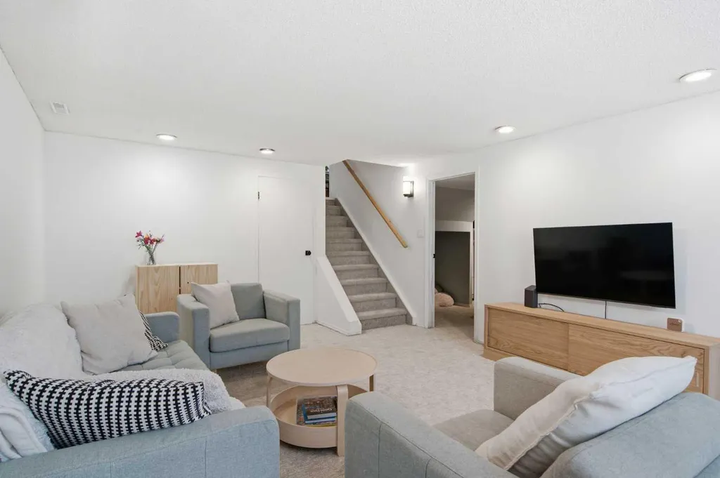 12412 Lake Christina Road SE Calgary AB T2J 3R8