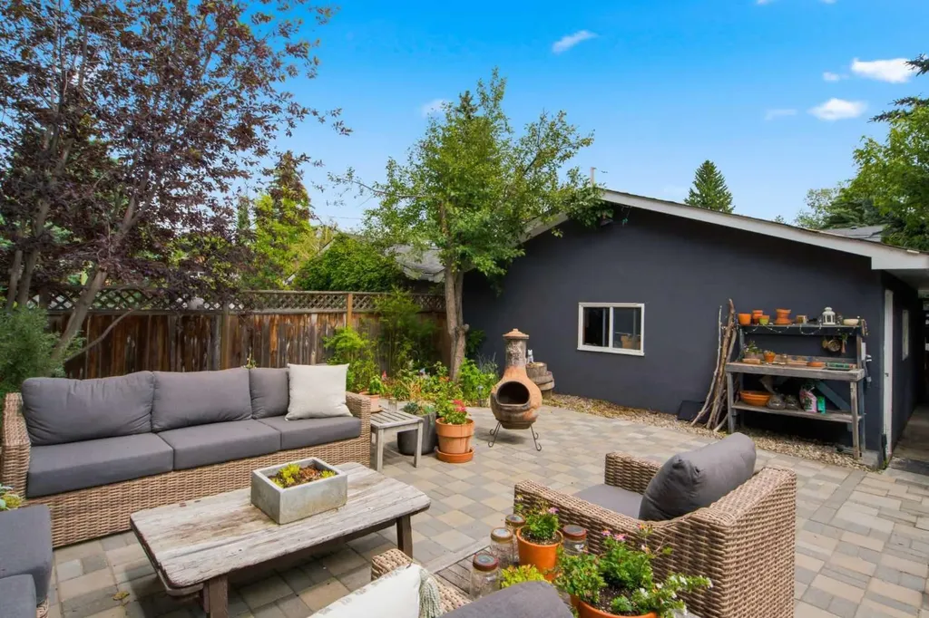 12412 Lake Christina Road SE Calgary AB T2J 3R8