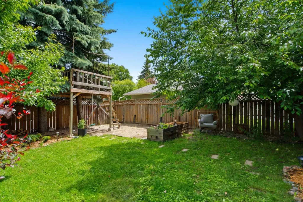 12412 Lake Christina Road SE Calgary AB T2J 3R8