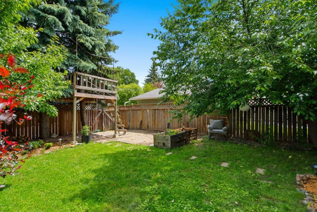 12412 Lake Christina Road SE Calgary AB T2J 3R8