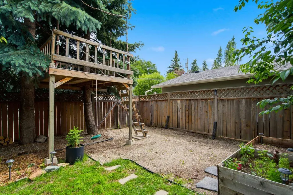 12412 Lake Christina Road SE Calgary AB T2J 3R8