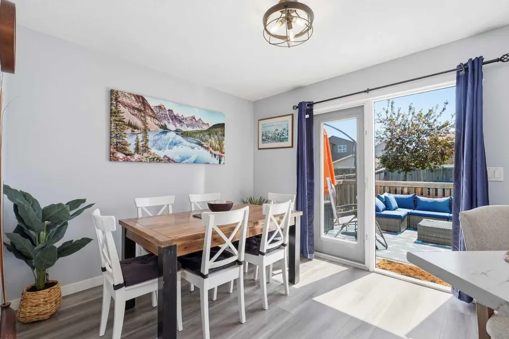19 Fenwood Close Sylvan Lake AB T4S 2K4