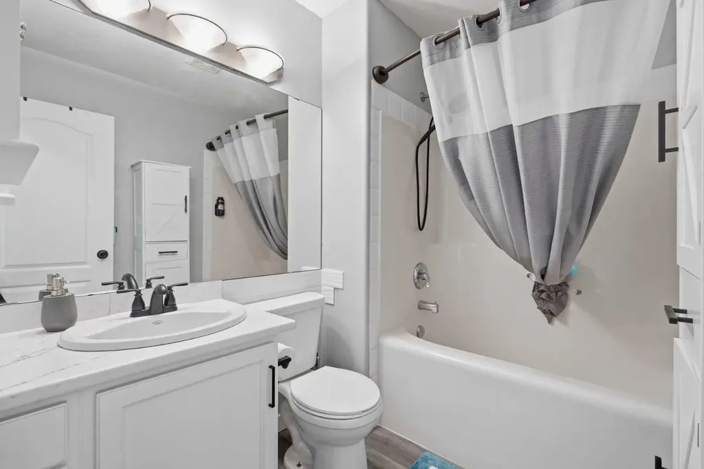 19 Fenwood Close Sylvan Lake AB T4S 2K4
