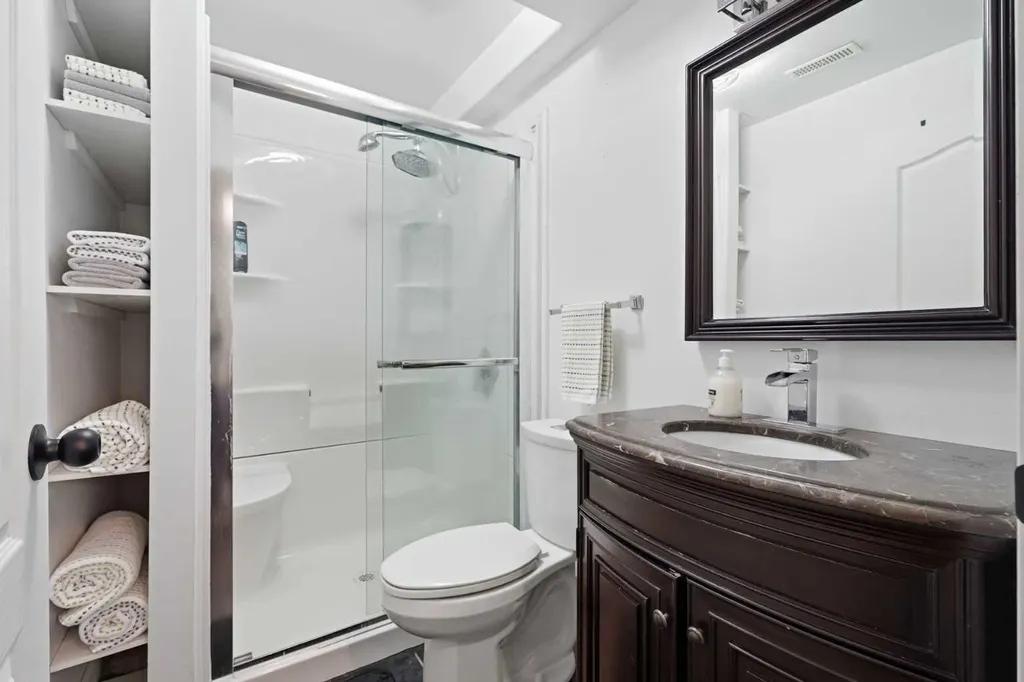 19 Fenwood Close Sylvan Lake AB T4S 2K4