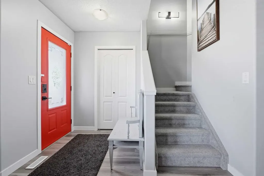 19 Fenwood Close Sylvan Lake AB T4S 2K4