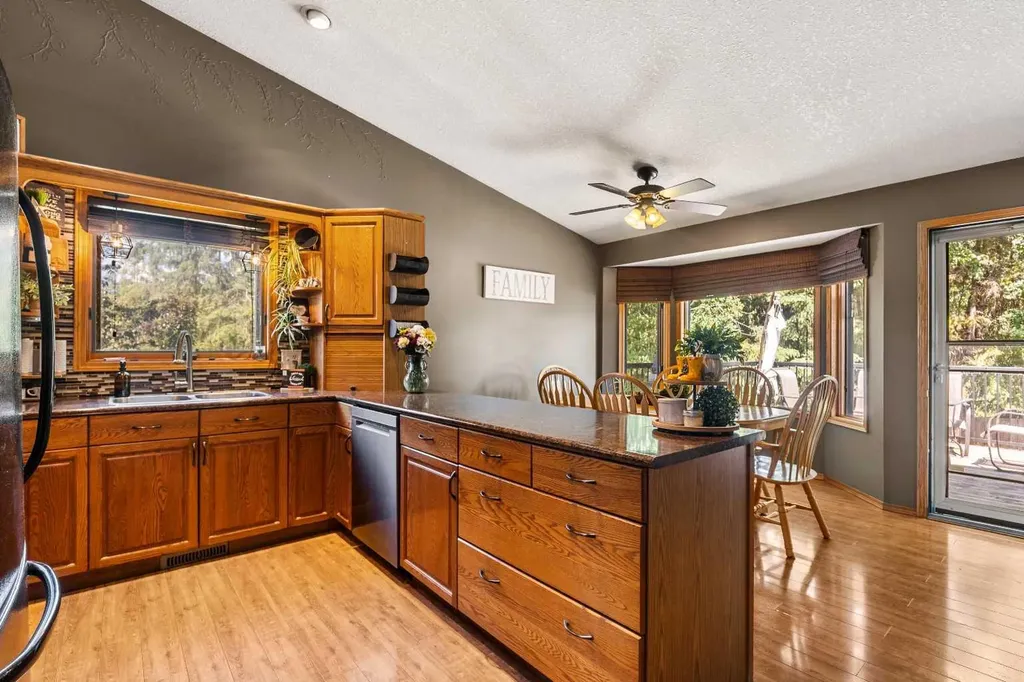31 Steward Drive Whitecourt AB T7S 1R1