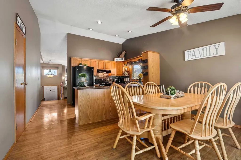 31 Steward Drive Whitecourt AB T7S 1R1