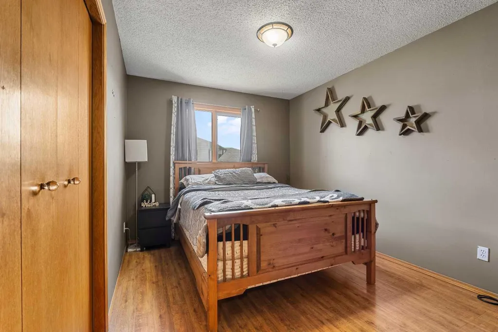 31 Steward Drive Whitecourt AB T7S 1R1
