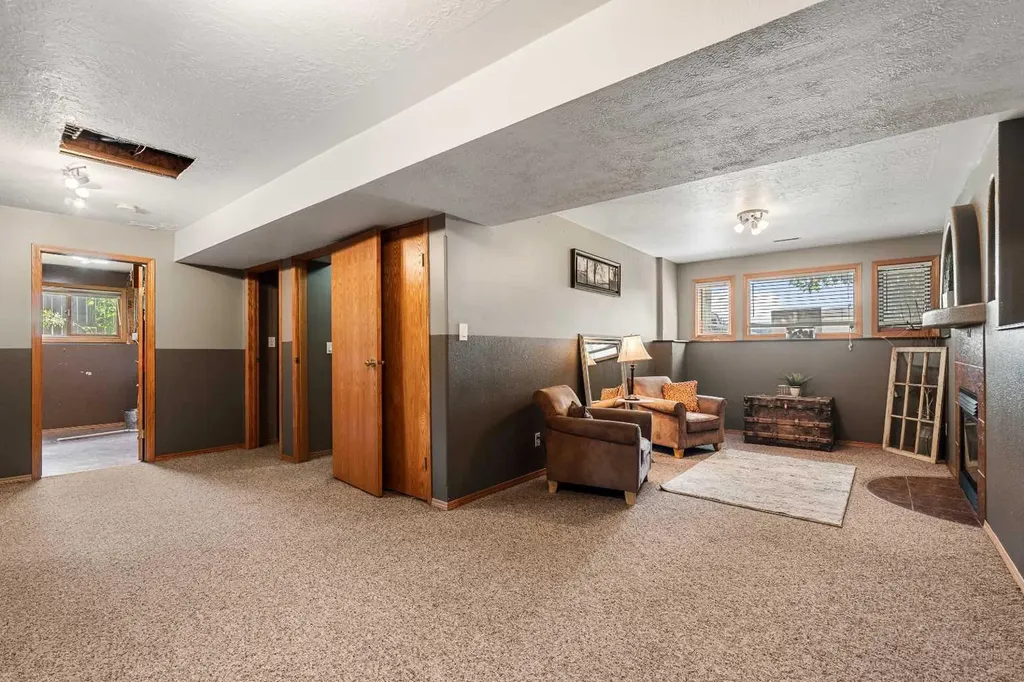 31 Steward Drive Whitecourt AB T7S 1R1