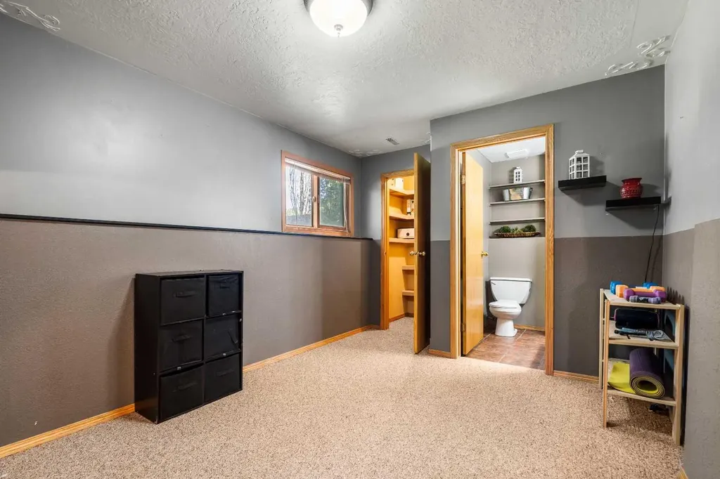 31 Steward Drive Whitecourt AB T7S 1R1
