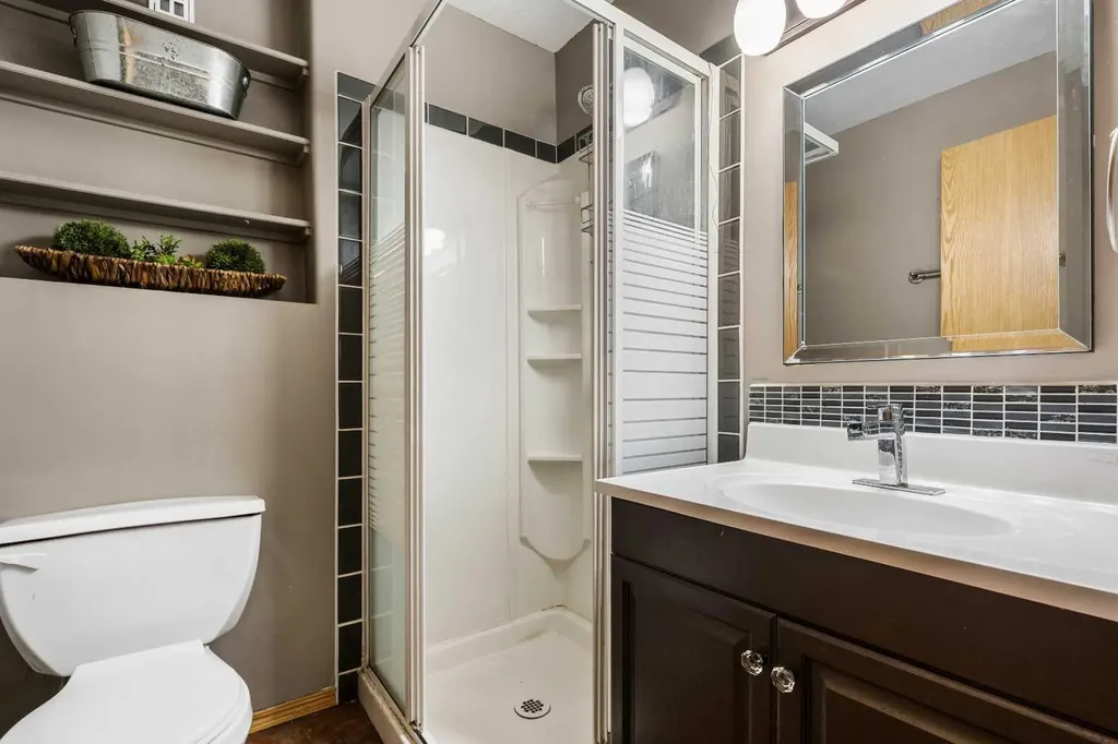 31 Steward Drive Whitecourt AB T7S 1R1
