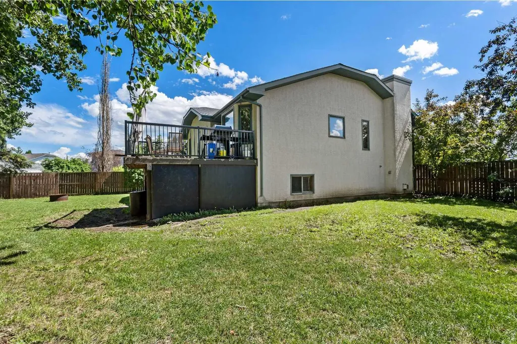 31 Steward Drive Whitecourt AB T7S 1R1