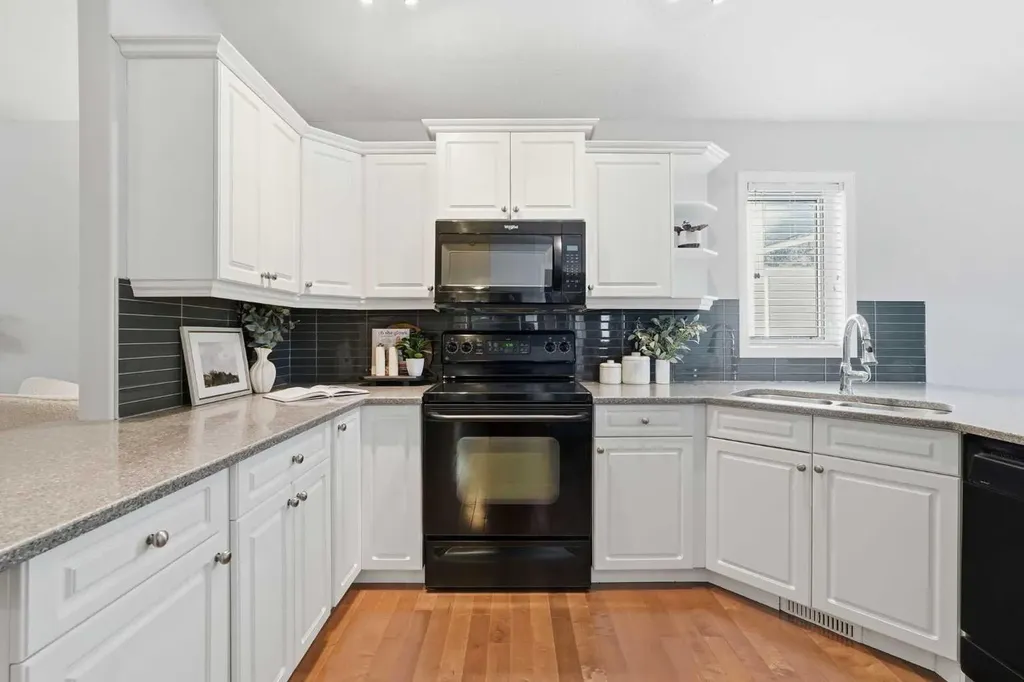 412 Highland Close Strathmore AB T1P 1X3