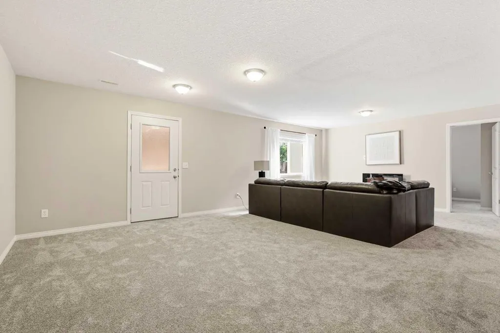 412 Highland Close Strathmore AB T1P 1X3