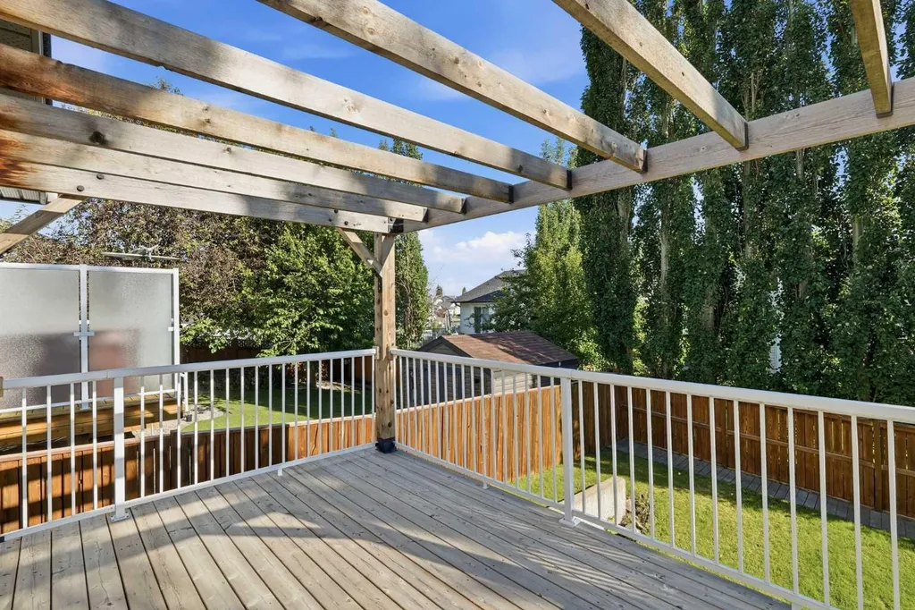 412 Highland Close Strathmore AB T1P 1X3