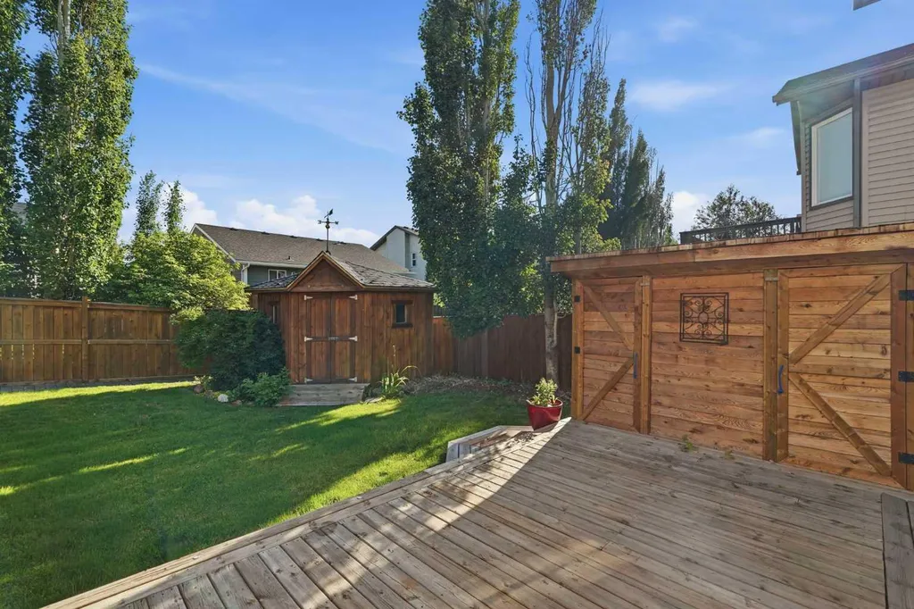 412 Highland Close Strathmore AB T1P 1X3
