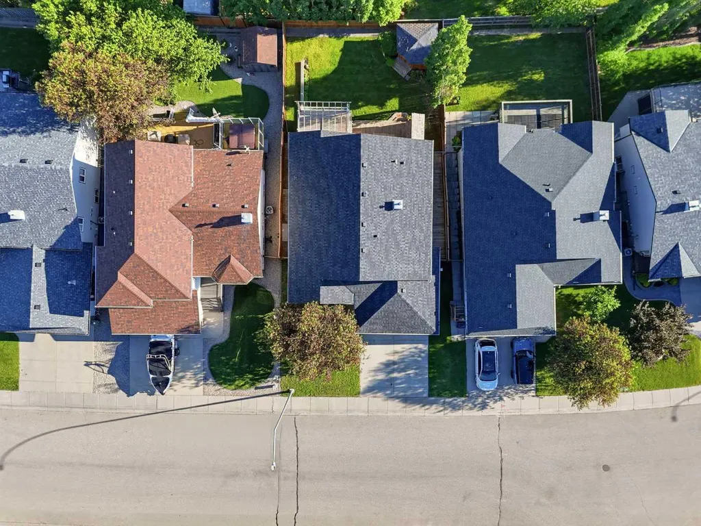 412 Highland Close Strathmore AB T1P 1X3