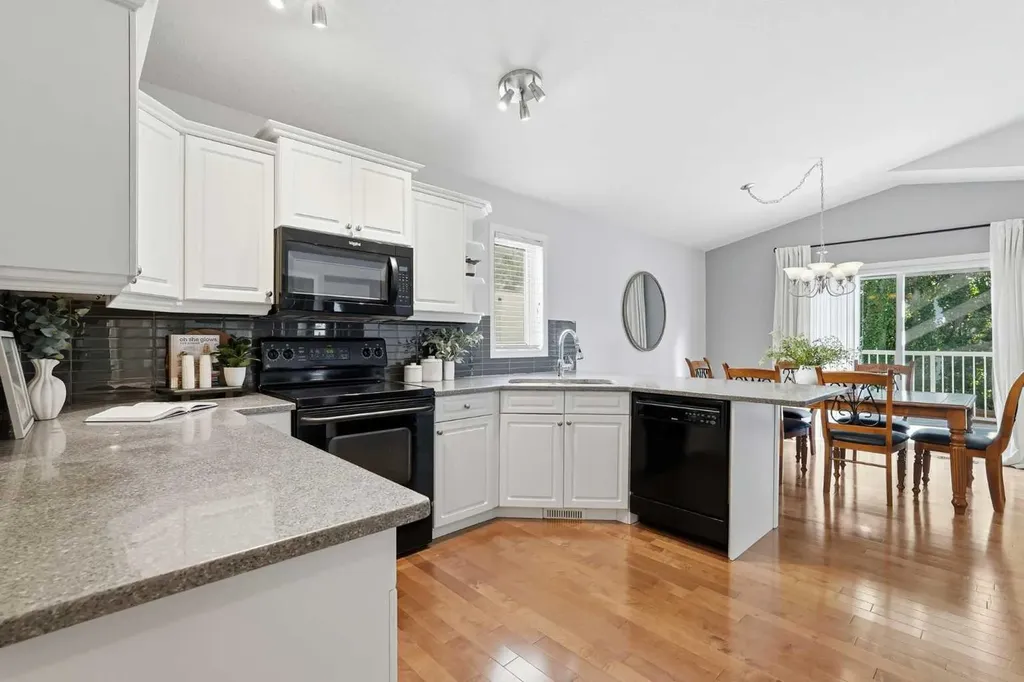 412 Highland Close Strathmore AB T1P 1X3