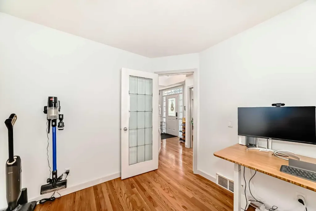 191 Sienna Park Terrace SW Calgary AB T3H 4M9