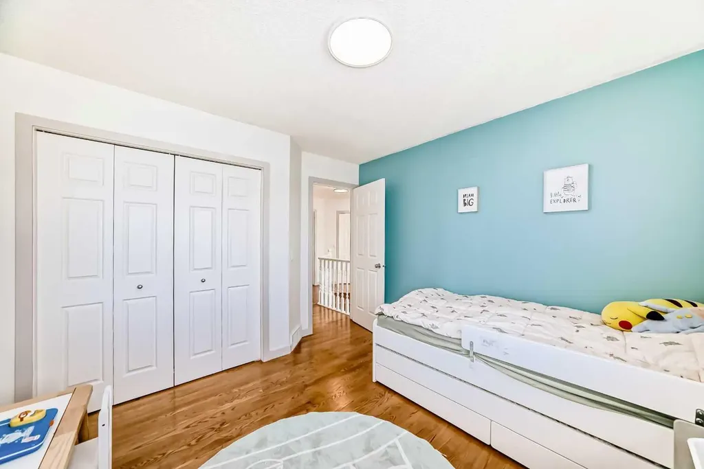 191 Sienna Park Terrace SW Calgary AB T3H 4M9