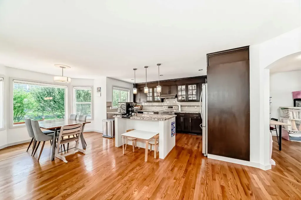 191 Sienna Park Terrace SW Calgary AB T3H 4M9