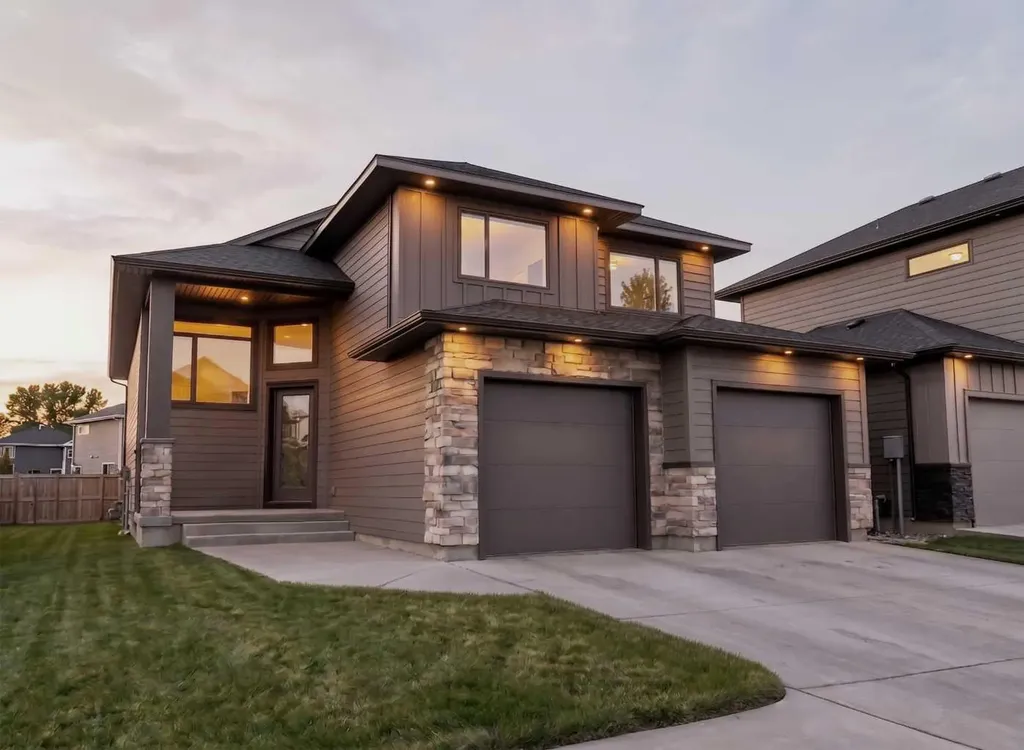 639 Sixmile Crescent S Lethbridge AB T1K 8J2