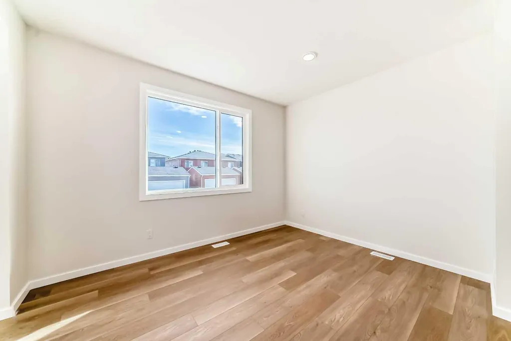 104 Creekside Rise SW Calgary AB T2X 6G8