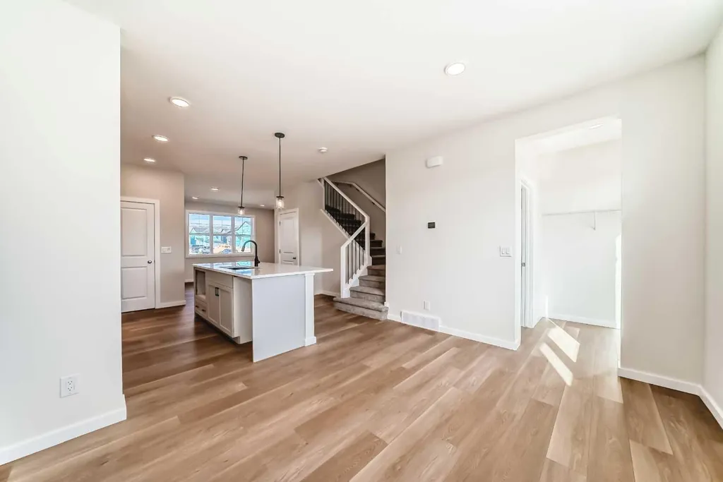 104 Creekside Rise SW Calgary AB T2X 6G8
