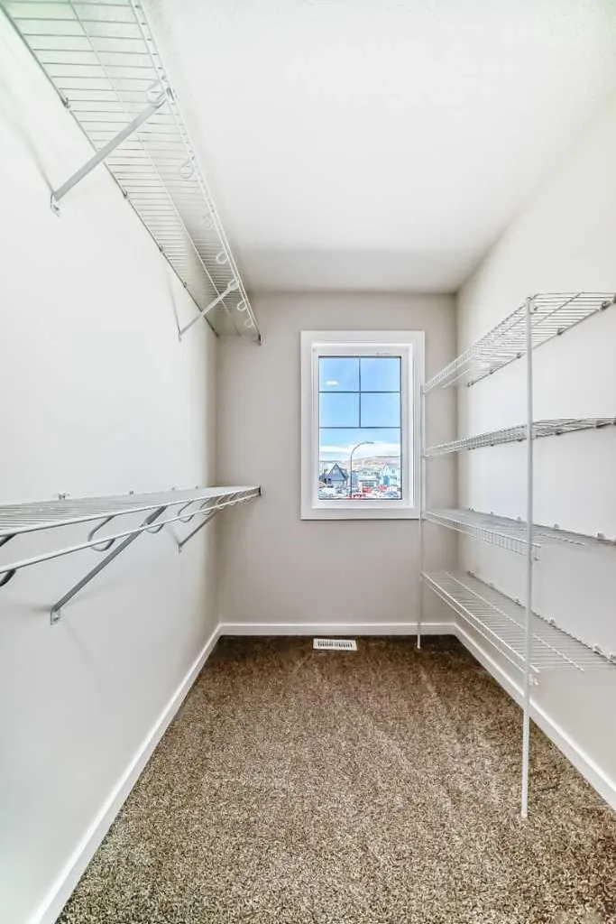 104 Creekside Rise SW Calgary AB T2X 6G8