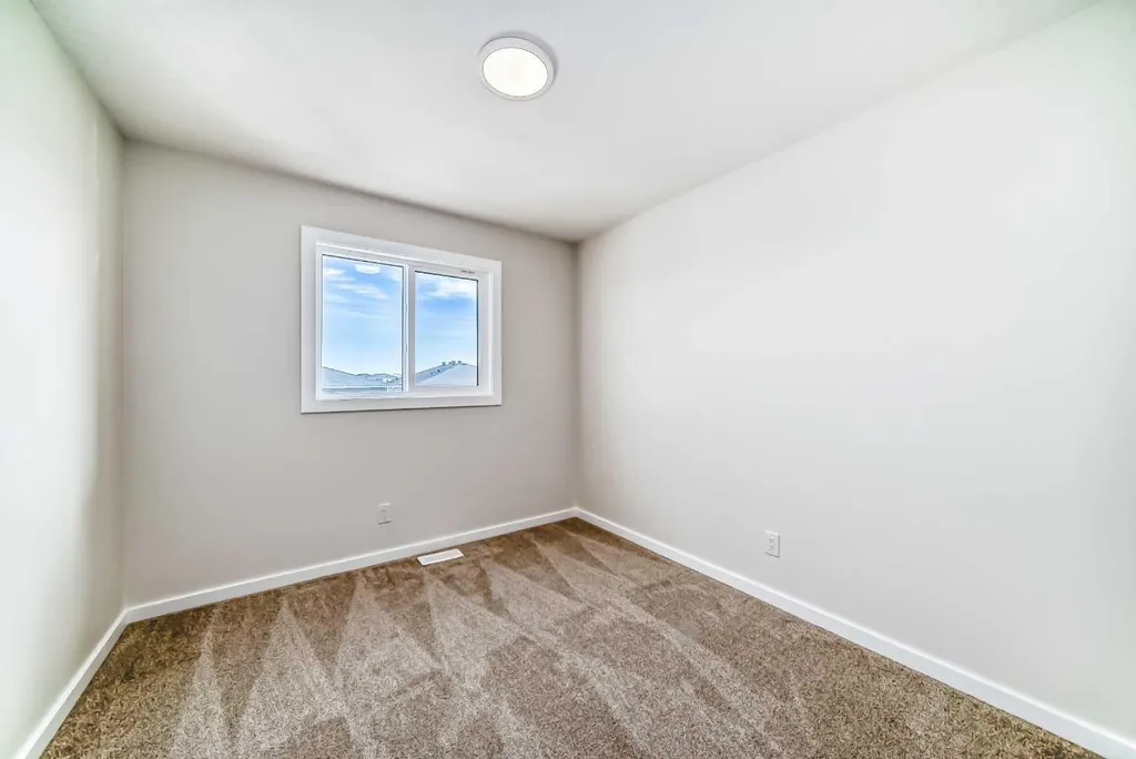104 Creekside Rise SW Calgary AB T2X 6G8