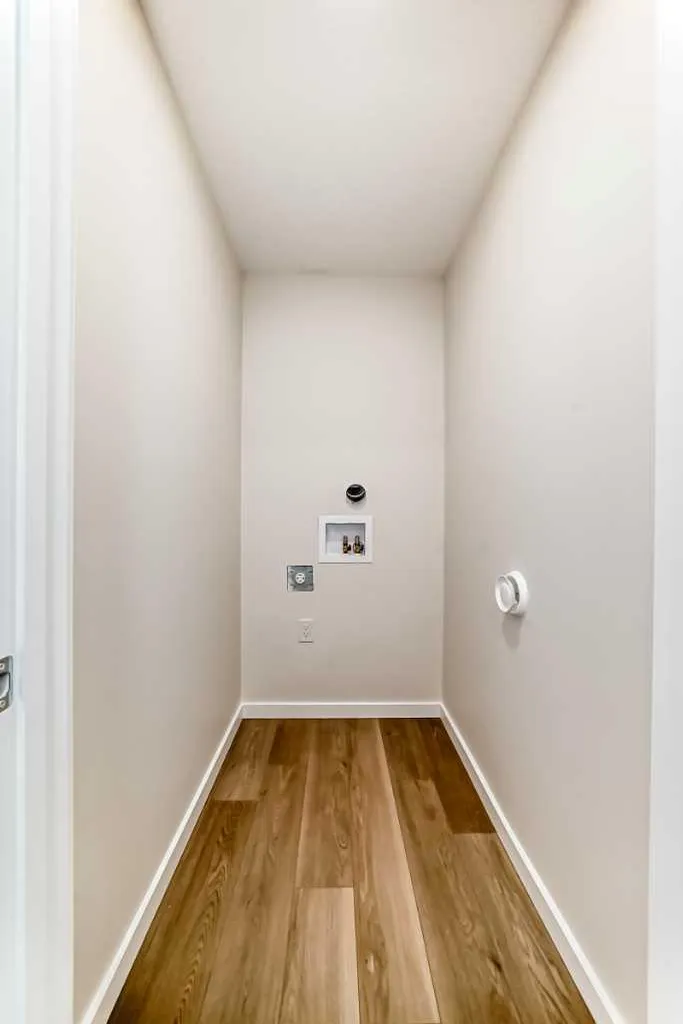 104 Creekside Rise SW Calgary AB T2X 6G8