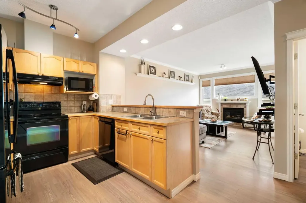 25 Prestwick Park SE Calgary AB T2Z 3V3