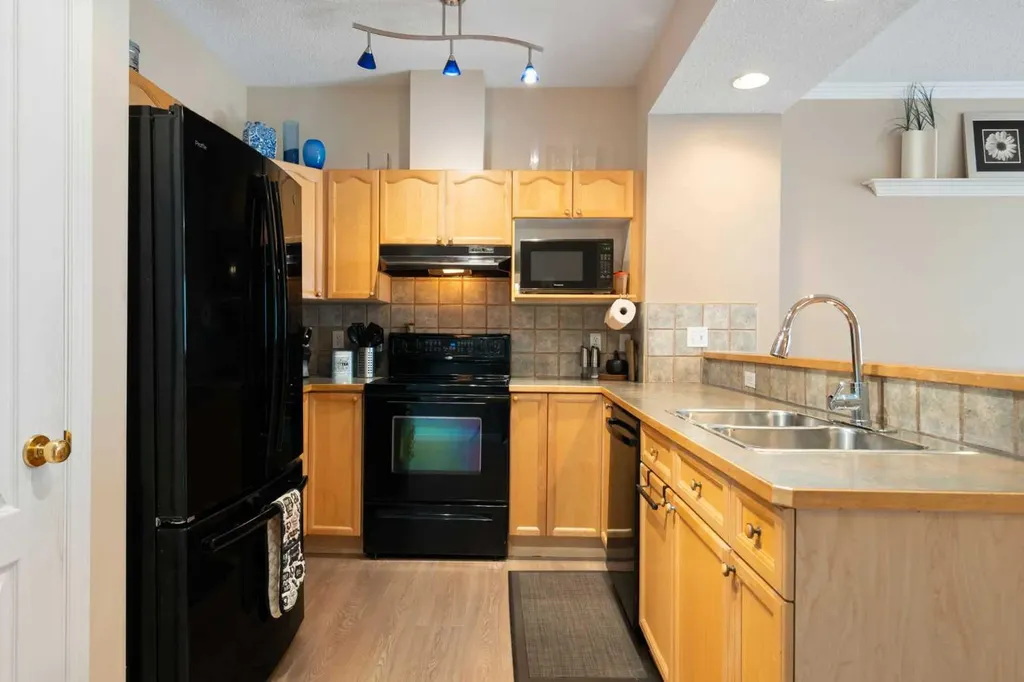 25 Prestwick Park SE Calgary AB T2Z 3V3