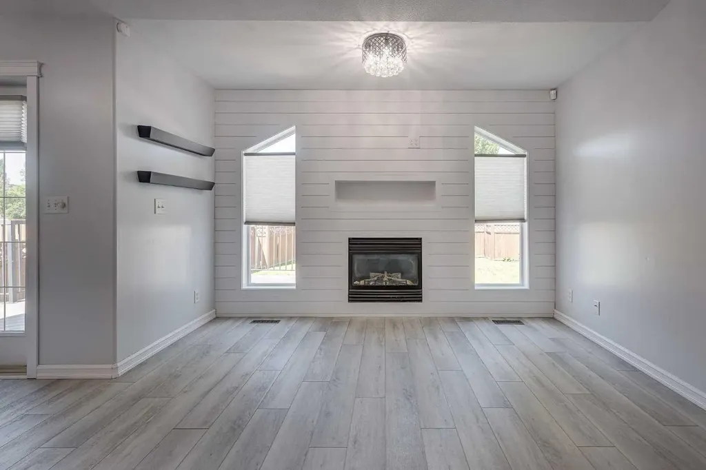 64 Addington Drive Red Deer AB T4R 2Y4