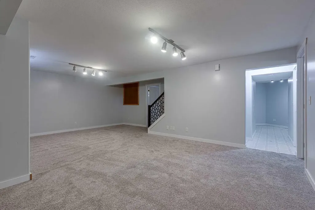 64 Addington Drive Red Deer AB T4R 2Y4