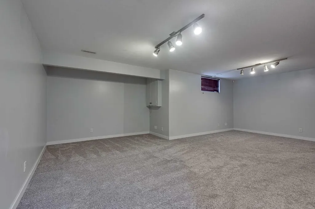 64 Addington Drive Red Deer AB T4R 2Y4
