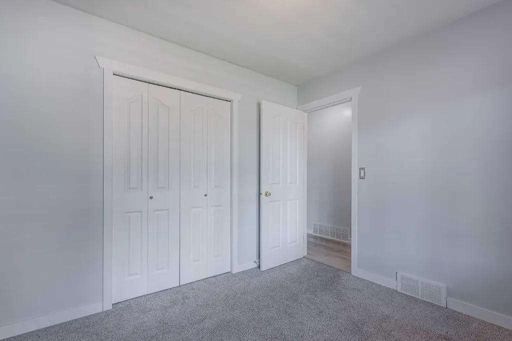 64 Addington Drive Red Deer AB T4R 2Y4