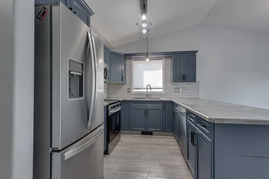 64 Addington Drive Red Deer AB T4R 2Y4