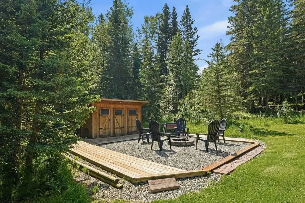 201 James River Ridge Rural Clearwater County AB T0M 1C0