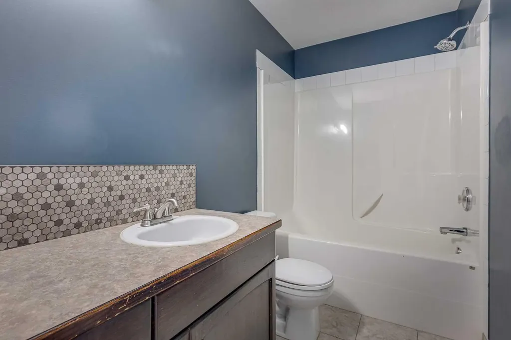 17 Stanford Boulevard Blackfalds AB T0M 0J0